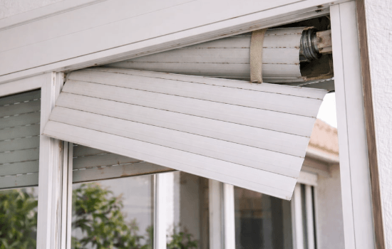 causas por que se rompen las persianas