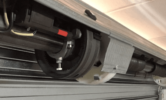 porque persiana hace ruido